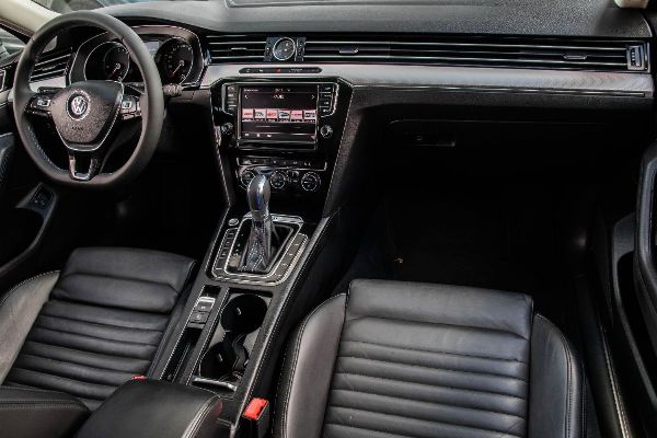 car Volkswagen Passat id18201 photo #8