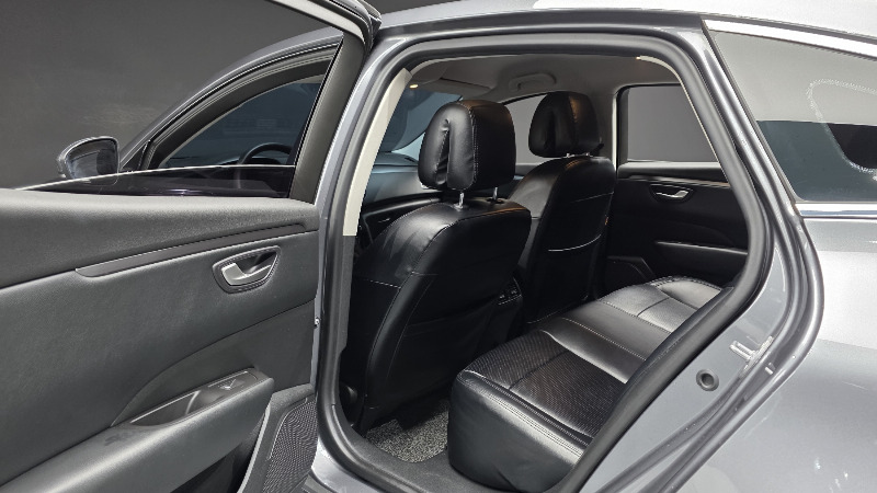 car Renault Samsung SM6 id18207 photo #11