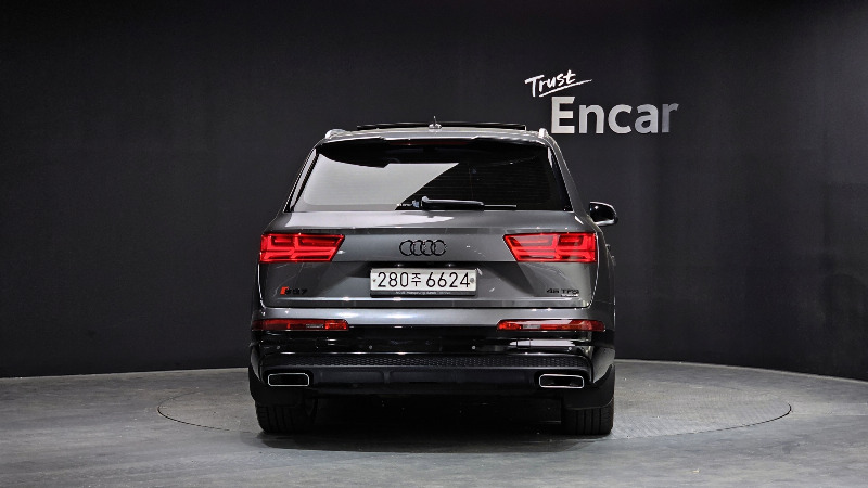 car Audi Q7 id18212 photo #4