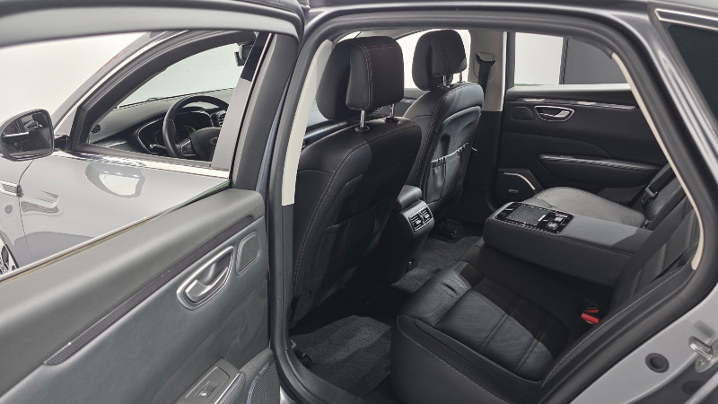 car Renault Samsung SM6 id18454 photo #17