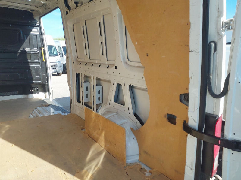 car Volkswagen Crafter id18622 photo #8