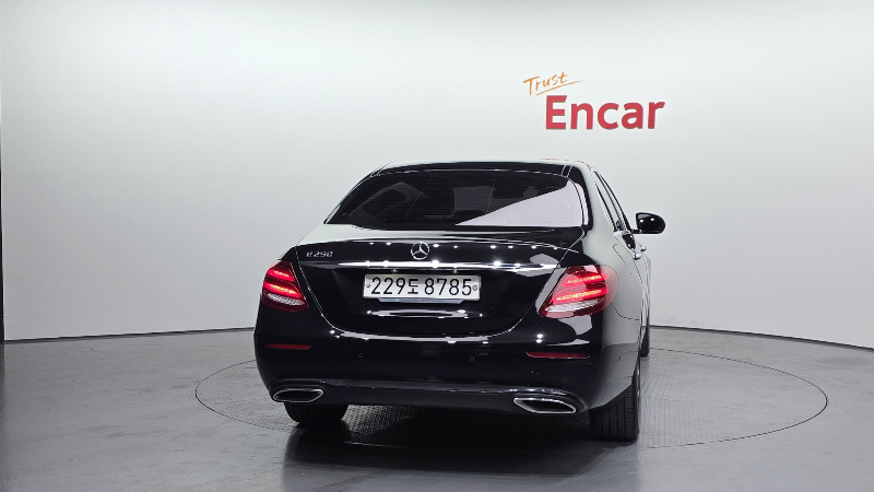 car Mercedes Benz E Class id19352 photo #4