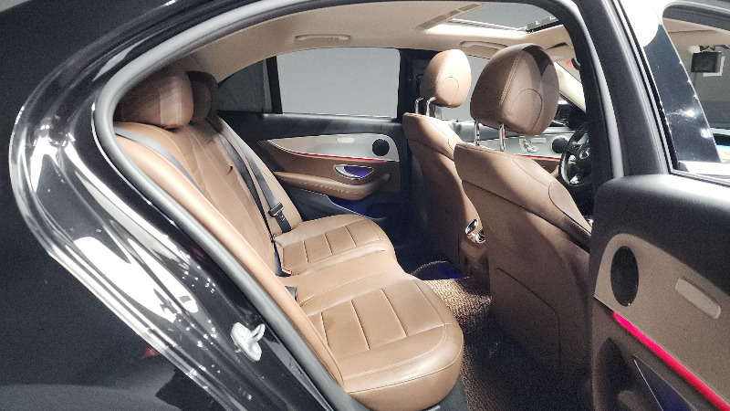 car Mercedes Benz E Class id19558 photo #12