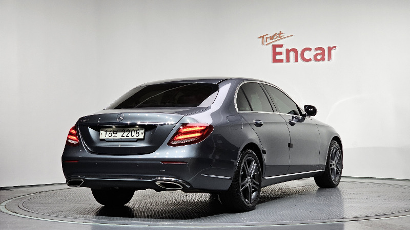 car Mercedes Benz E Class id19566 photo #2
