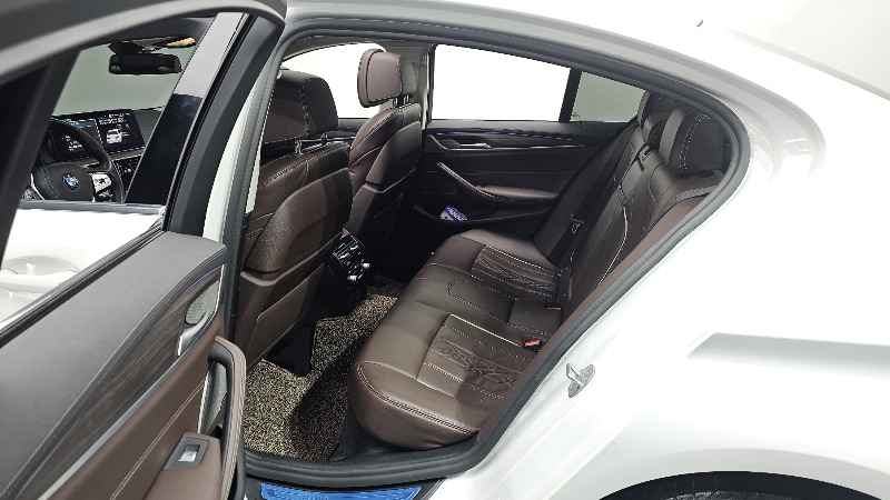 car BMW 5 Series id20102 photo #16