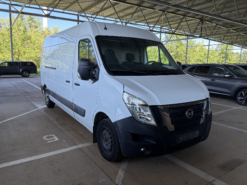 car Nissan Interstar id20337 main photo