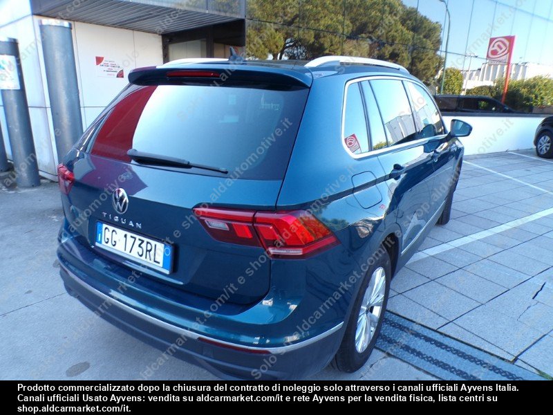 car Volkswagen Tiguan id20835 photo #3