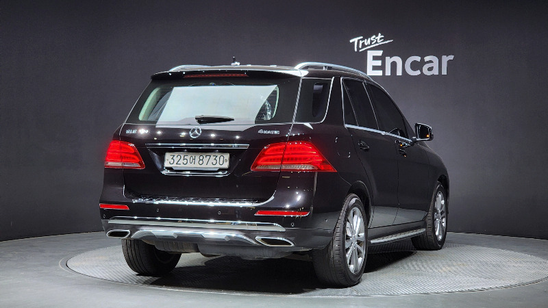 car Mercedes Benz GLE id20854 photo #2