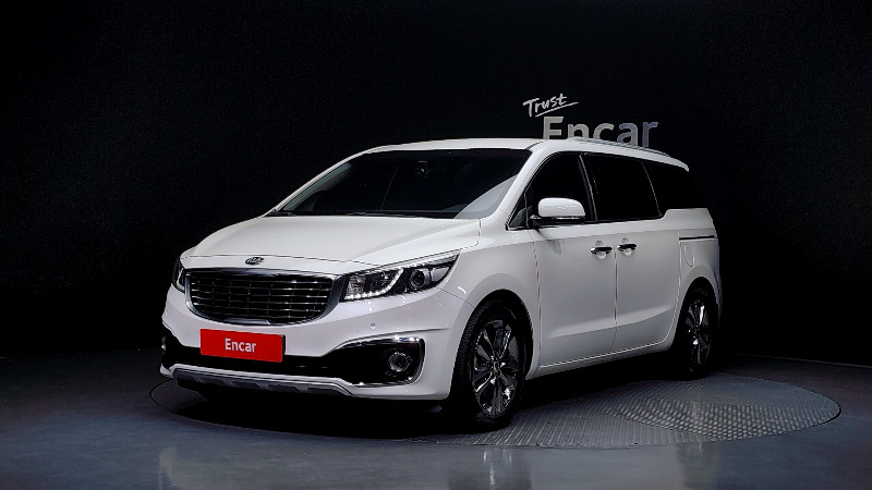 car KIA Carnival id20867 main photo