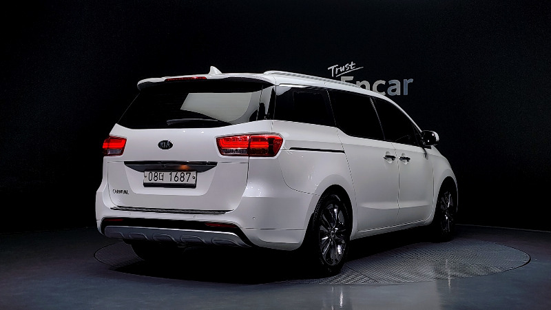 car KIA Carnival id20867 photo #2