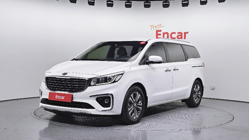 car KIA Carnival id20878 main photo
