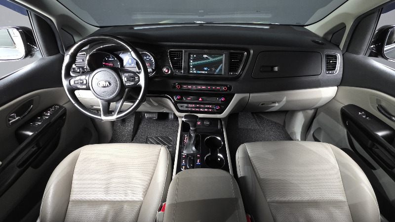 car KIA Carnival id20899 photo #7