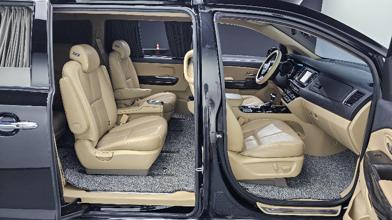 car KIA Carnival id20904 photo #11