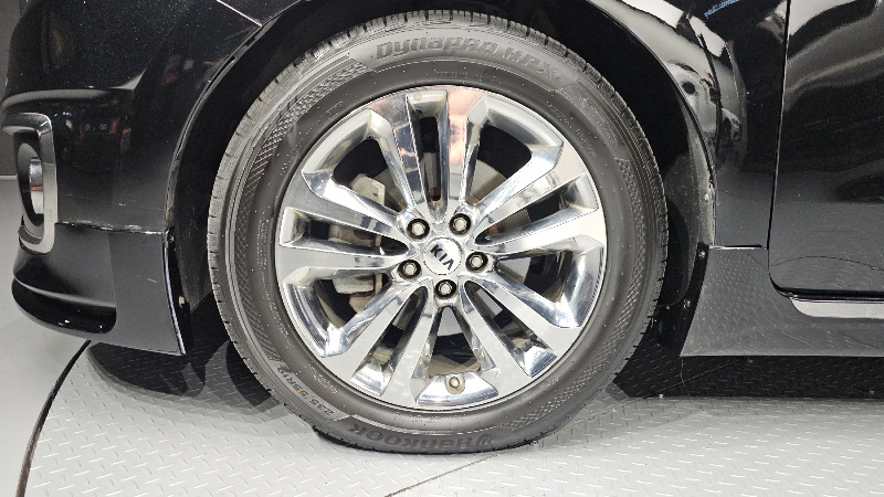 car KIA Carnival id20912 photo #5