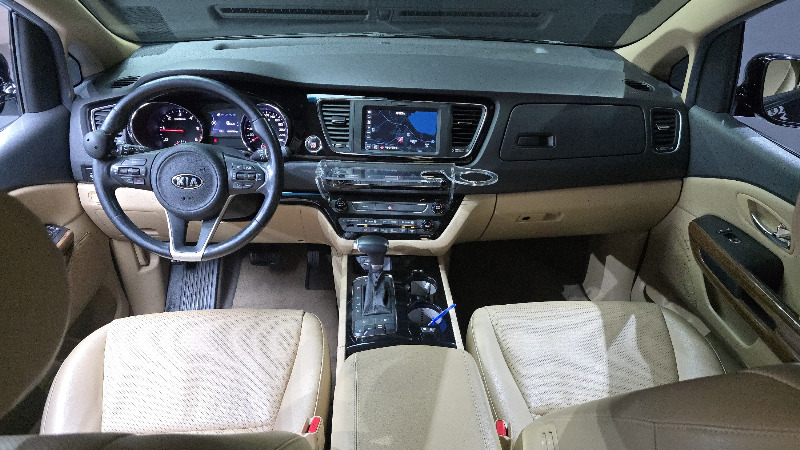 car KIA Carnival id20912 photo #7