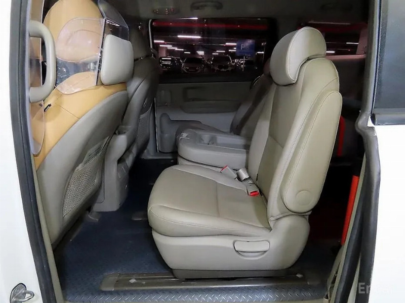 car KIA Carnival id20918 photo #10