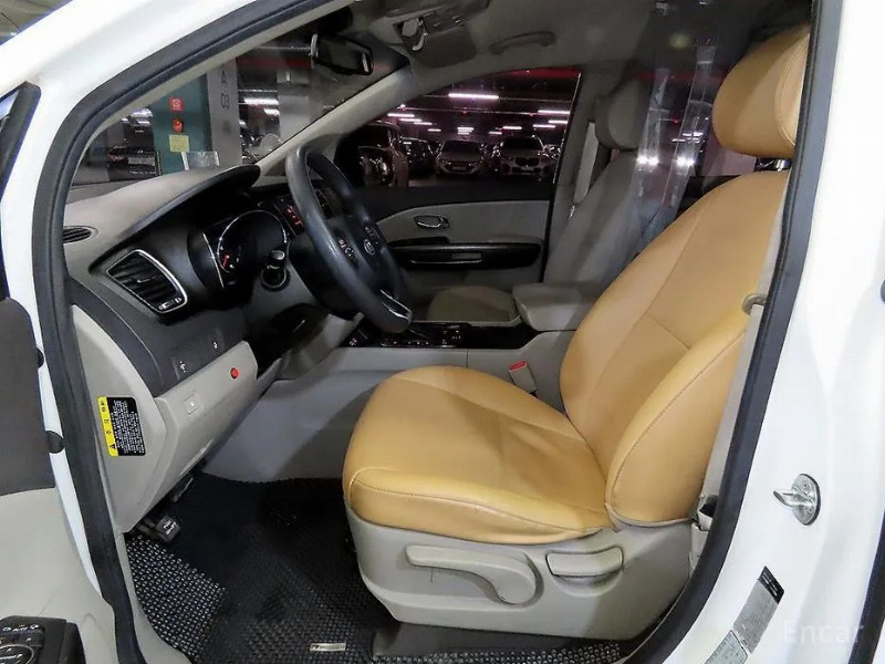 car KIA Carnival id20918 photo #7