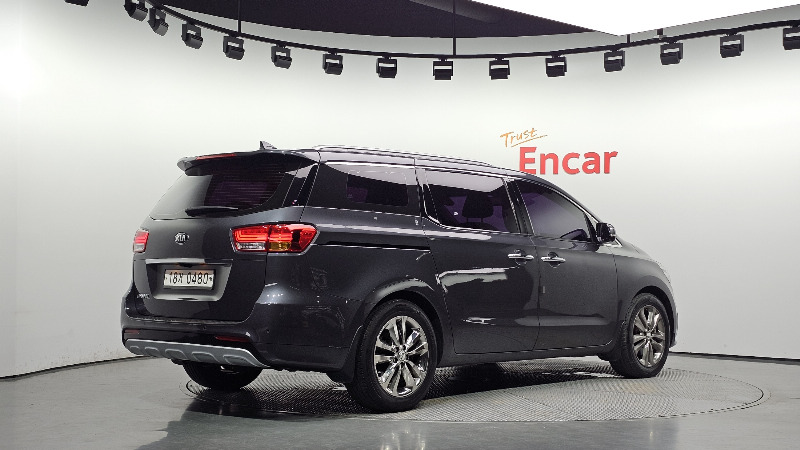 car KIA Carnival id20922 photo #2