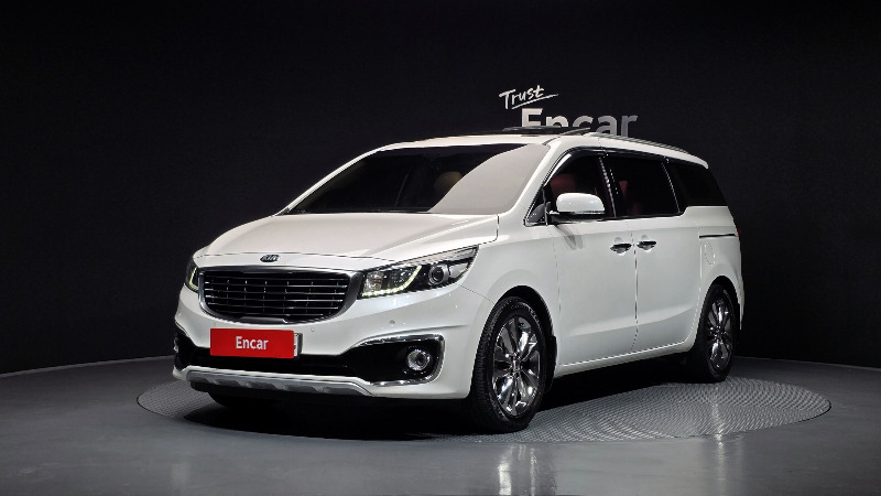 car KIA Carnival id20928 main photo
