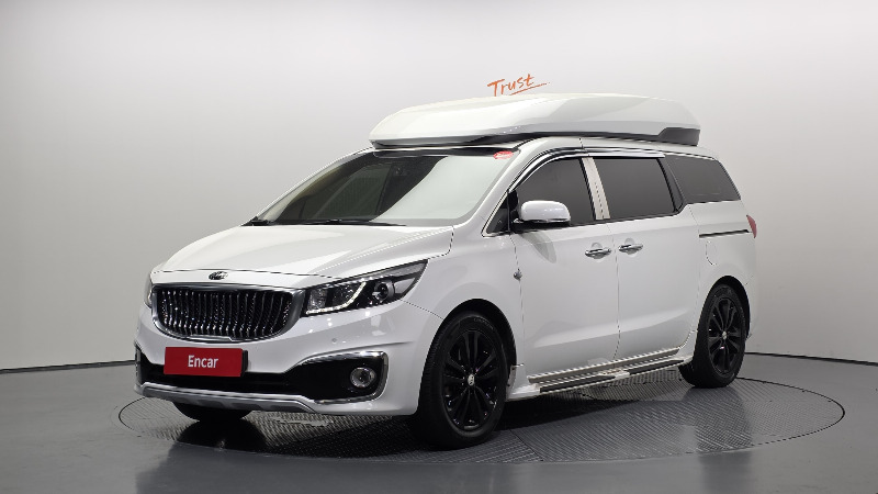car KIA Carnival id20931 main photo