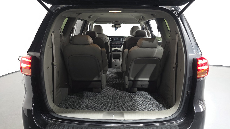 car KIA Carnival id20934 photo #17