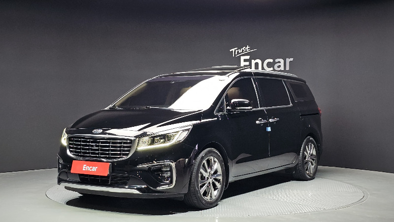 car KIA Carnival id20955 main photo