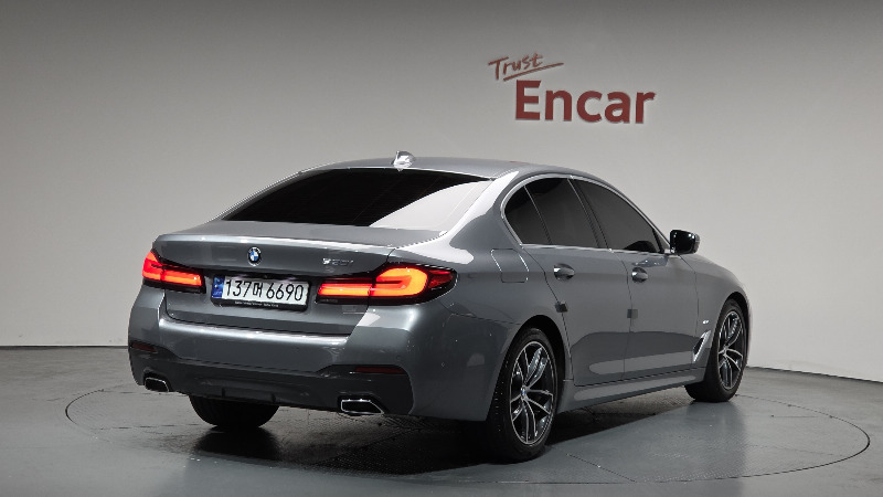 car BMW 5 Series id21045 photo #2