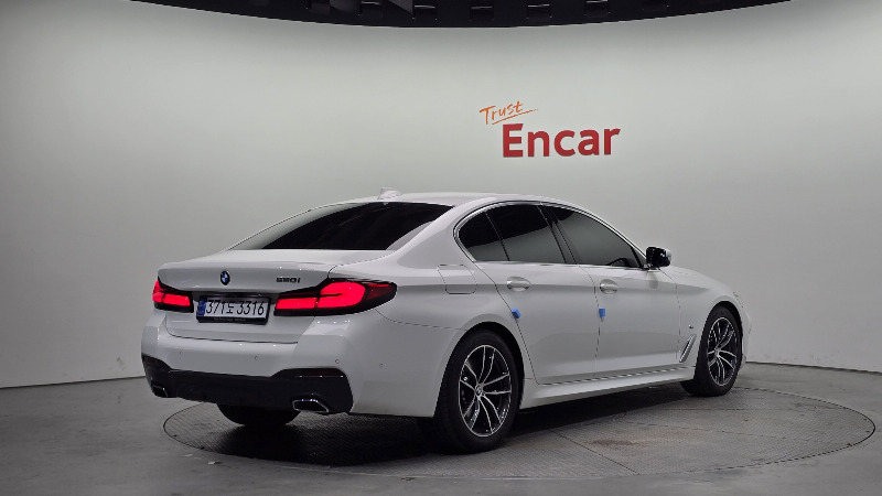 car BMW 5 Series id21165 photo #2