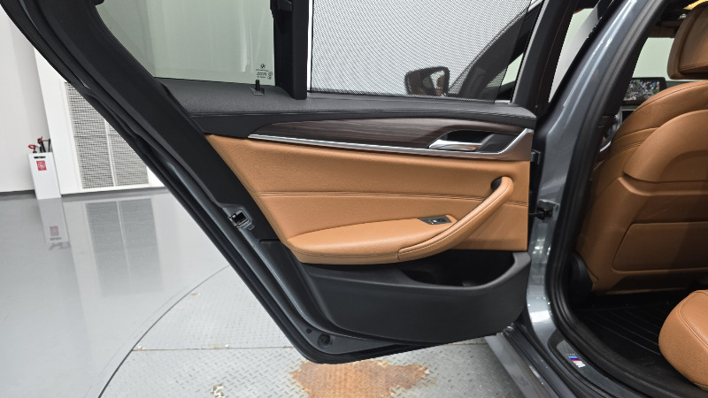 car BMW 5 Series id21362 photo #25