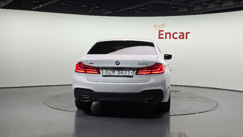 car BMW 5 Series id21379 photo #4