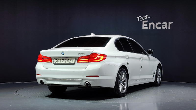 car BMW 5 Series id21449 photo #2