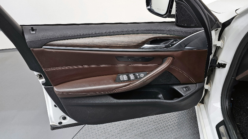 car BMW 5 Series id21834 photo #24