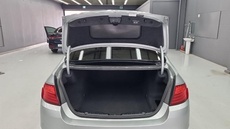car BMW 5 Series id21862 photo #16