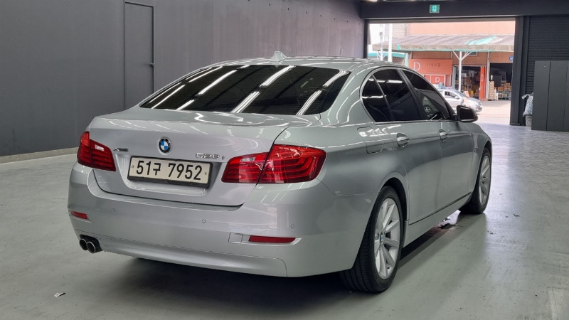car BMW 5 Series id21862 photo #3