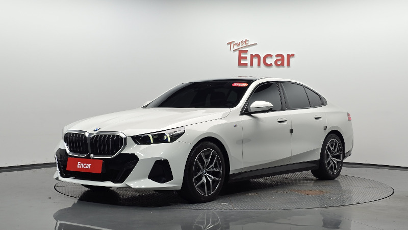 car BMW 5 Series id22040 main photo