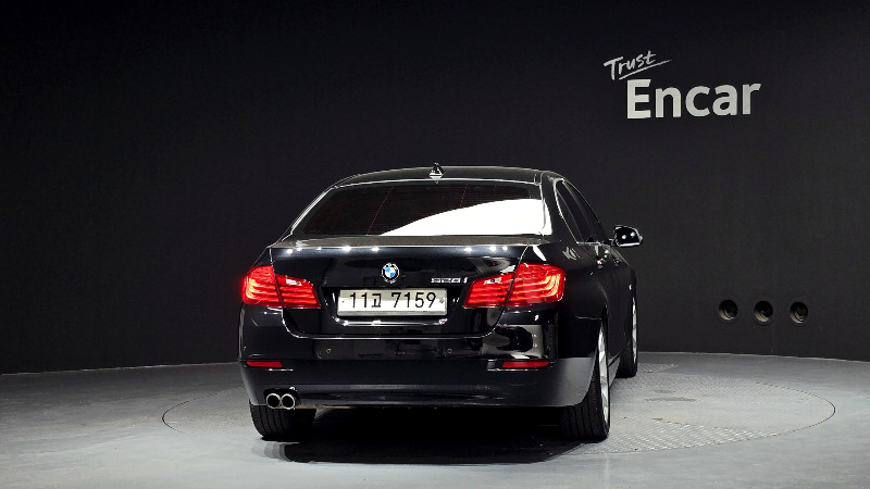car BMW 5 Series id22064 photo #4