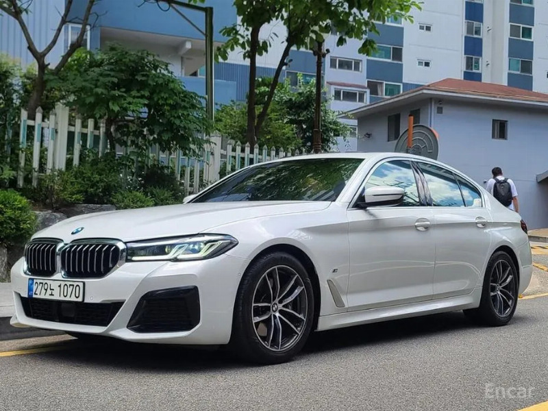 car BMW 5 Series id22182 main photo