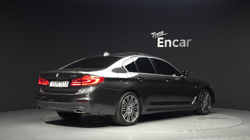car BMW 5 Series id22208 photo #2