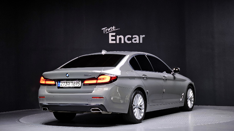 car BMW 5 Series id22211 photo #2