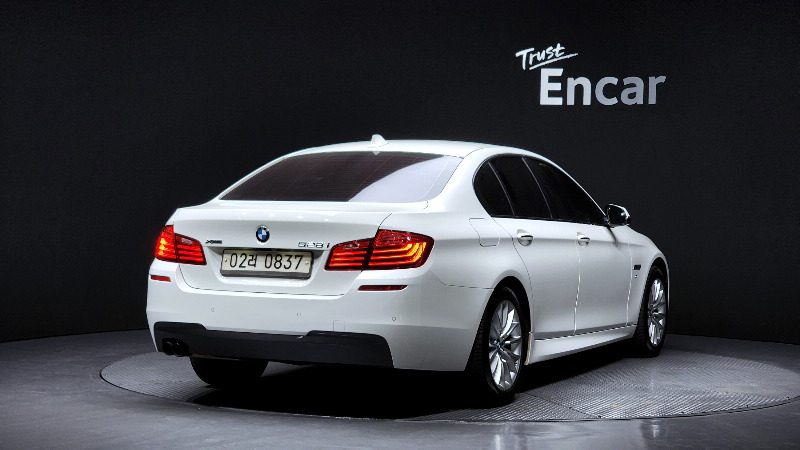 car BMW 5 Series id22479 photo #2
