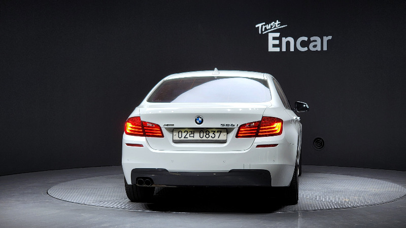car BMW 5 Series id22479 photo #4